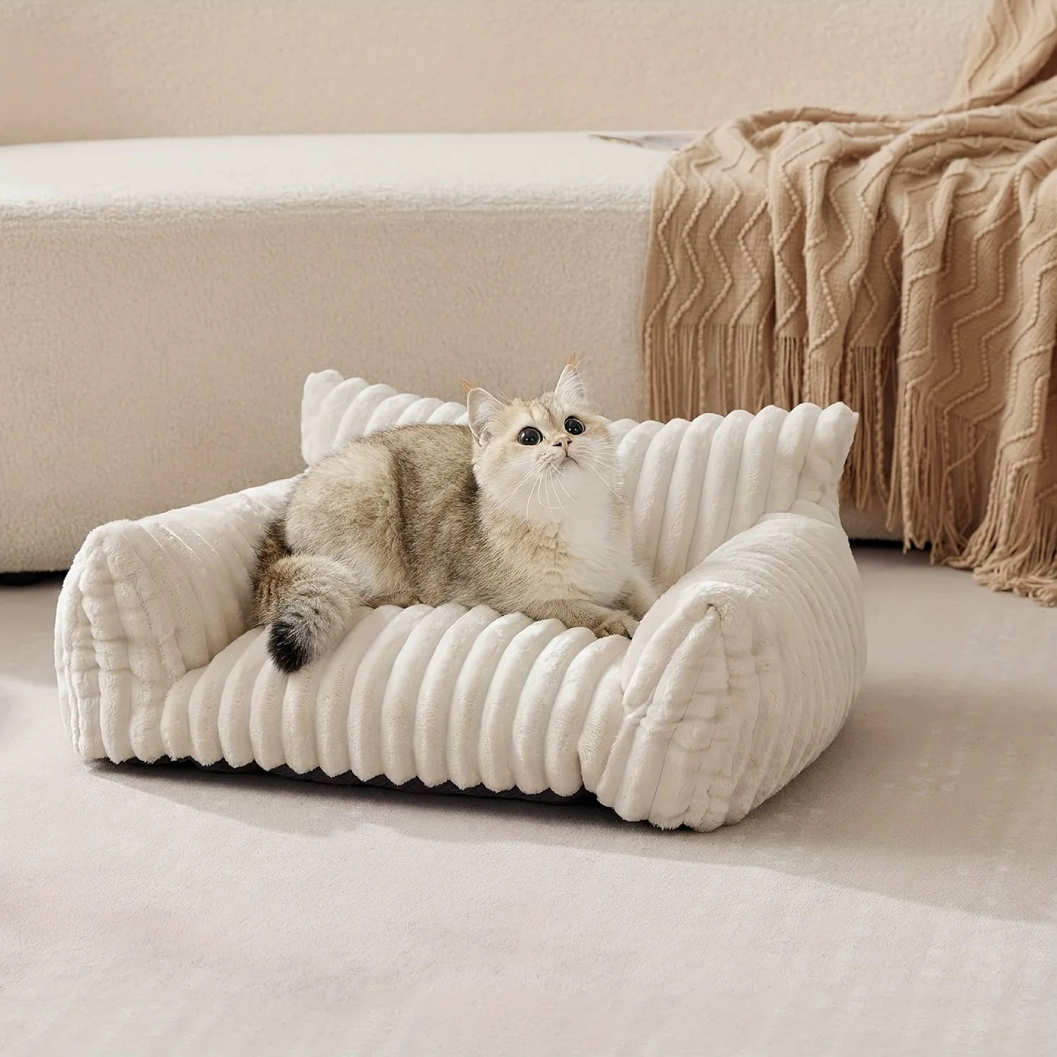 Warm Comfort Cat Sofa Bed with Soft Cushion
