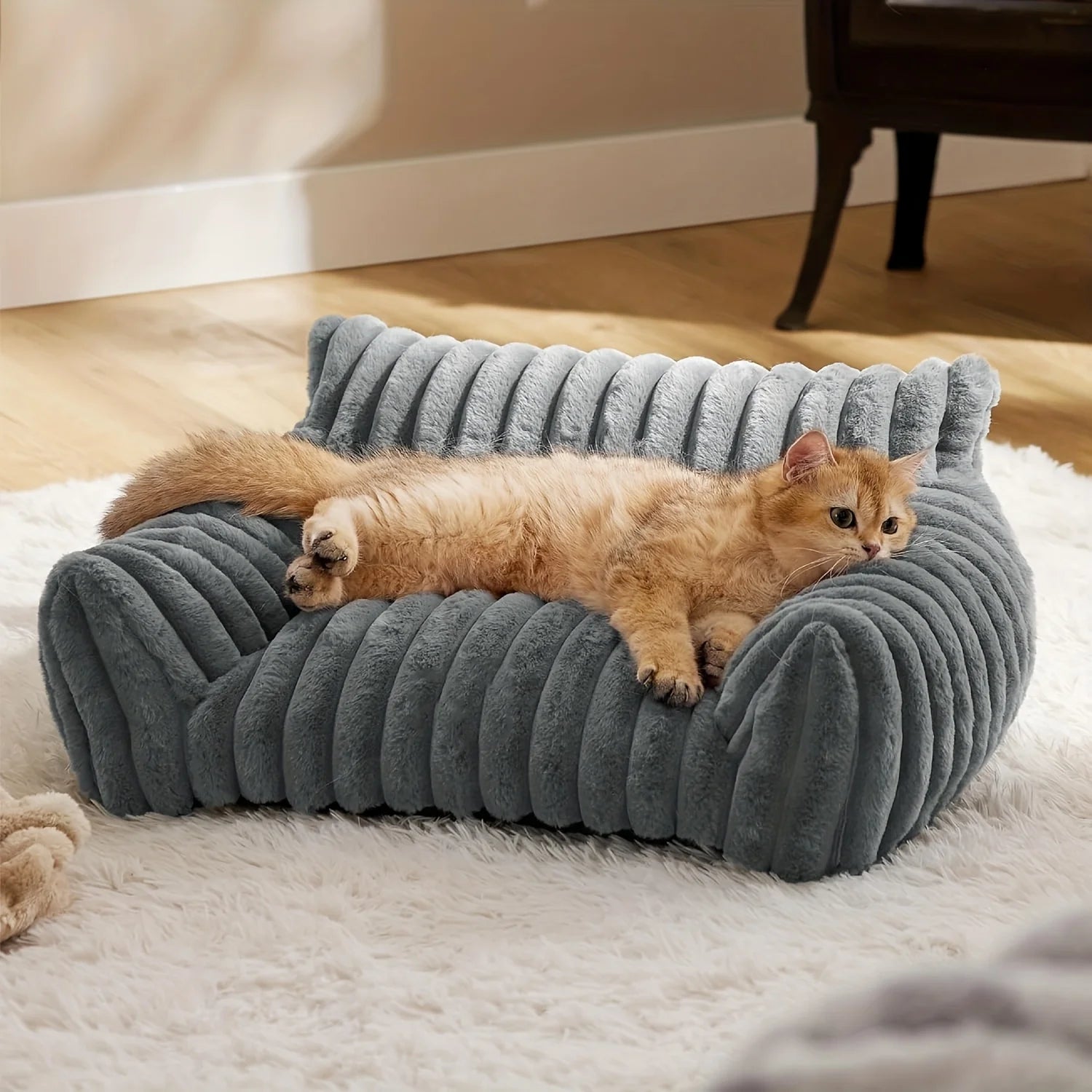 Warm Comfort Cat Sofa Bed with Soft Cushion