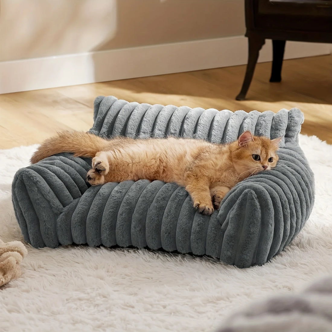 Warm Comfort Cat Sofa Bed with Soft Cushion